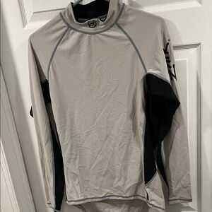 Zhik Men's Gray and Black Rash Guard